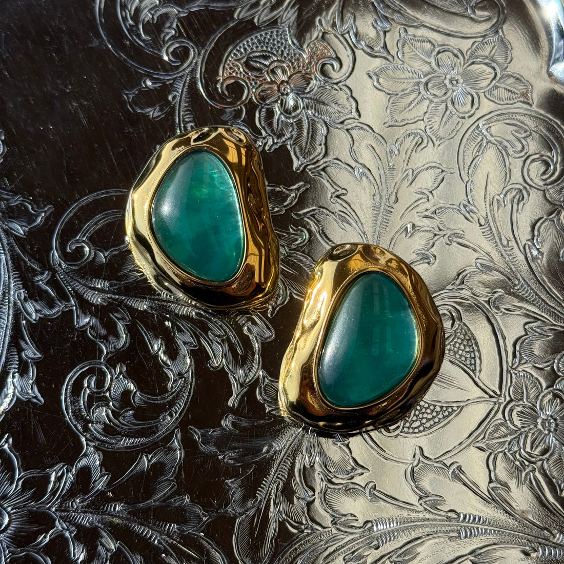 Palazzo Earrings - Gold & Emerald